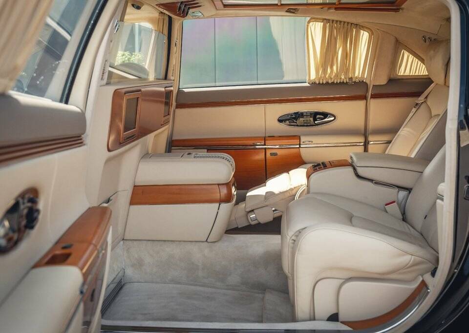 Bild 9/15 von Maybach 62 S (2007)