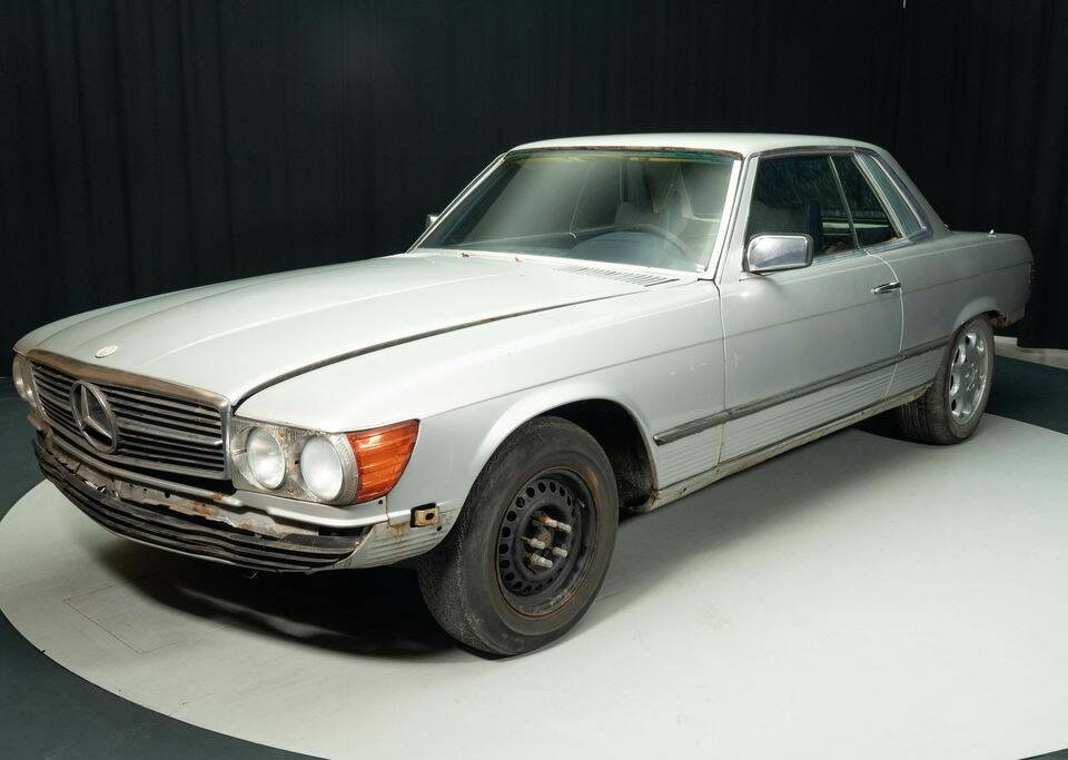 Image 4/8 de Mercedes-Benz 280 SLC (1978)