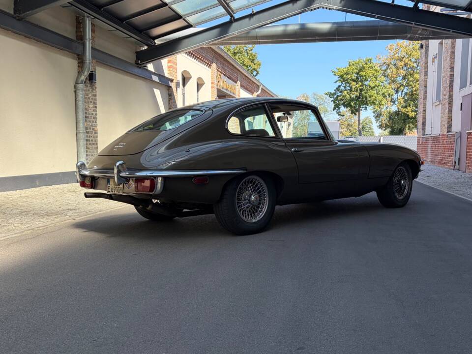 Image 7/81 de Jaguar Type E (2+2) (1969)