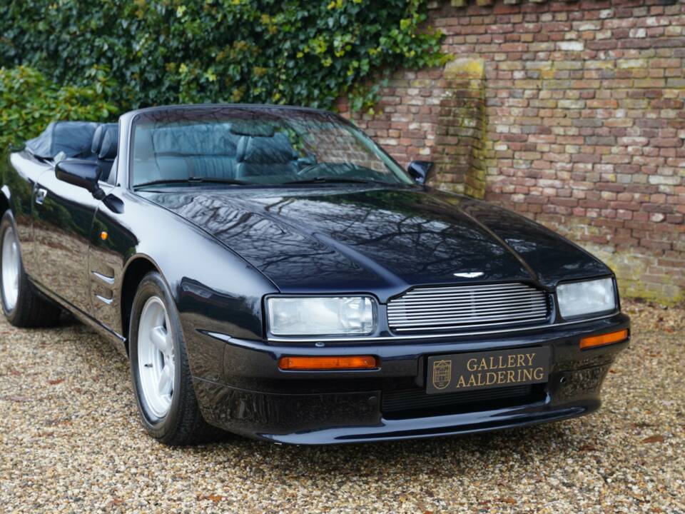 Bild 23/50 von Aston Martin Virage Volante (1994)