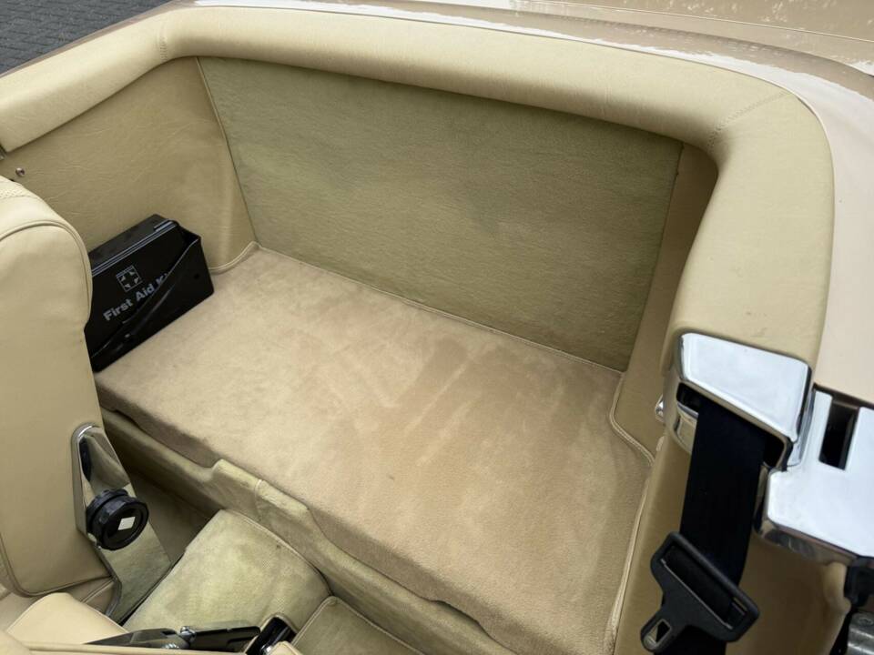 Obraz 35/50 pojazdu Mercedes-Benz 380 SL (1983)