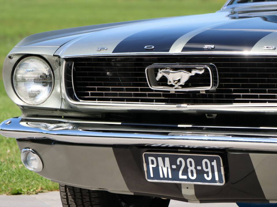 Image 31/50 de Ford Mustang 289 (1966)