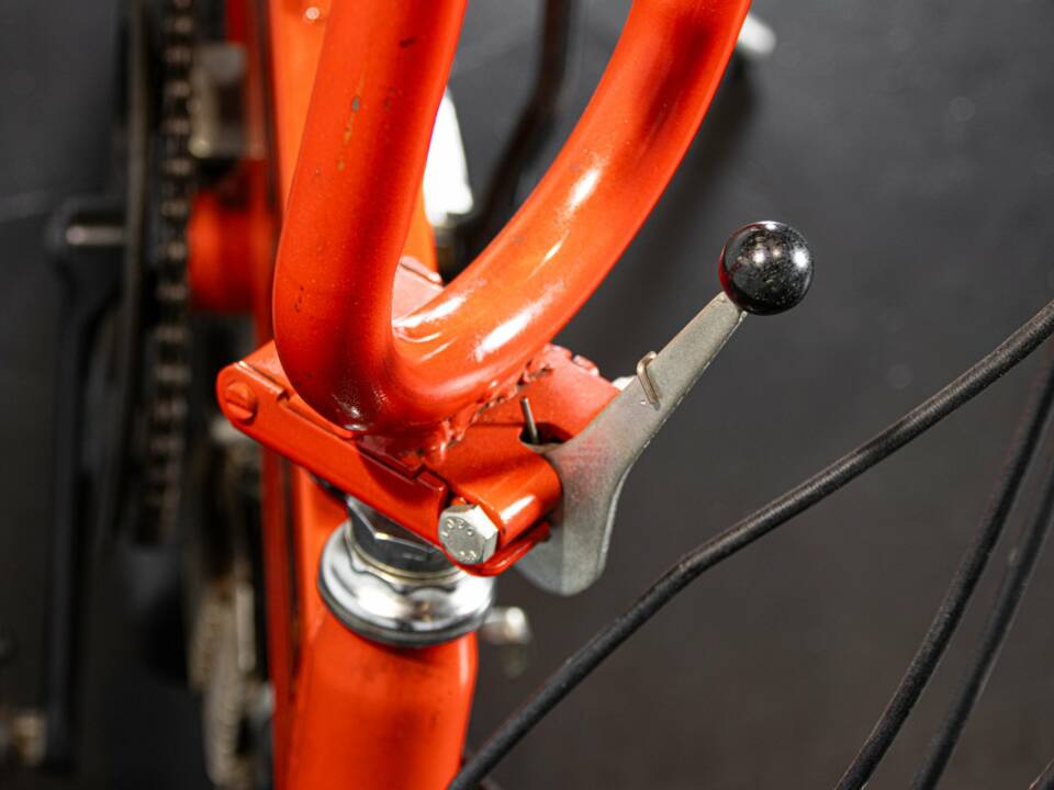 Afbeelding 48/50 van Pram DUMMY (1979)