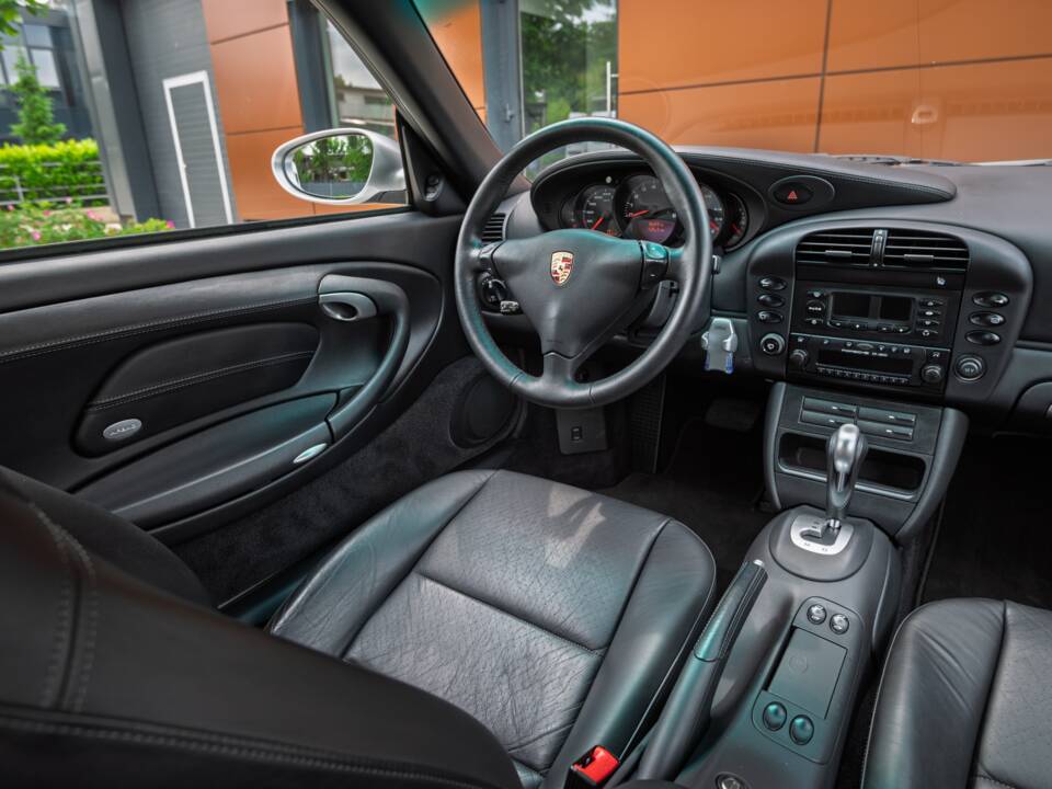 Afbeelding 65/73 van Porsche 911 Carrera 4S (2002)