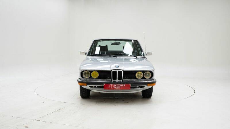Image 6/15 of BMW 520/6 (1980)