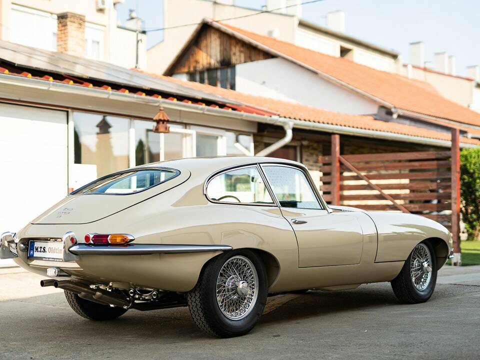Bild 31/102 von Jaguar E-Type 4.2 (1966)