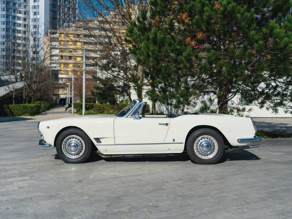 Image 3/10 of Maserati 3500 GT Spyder Vignale (1961)