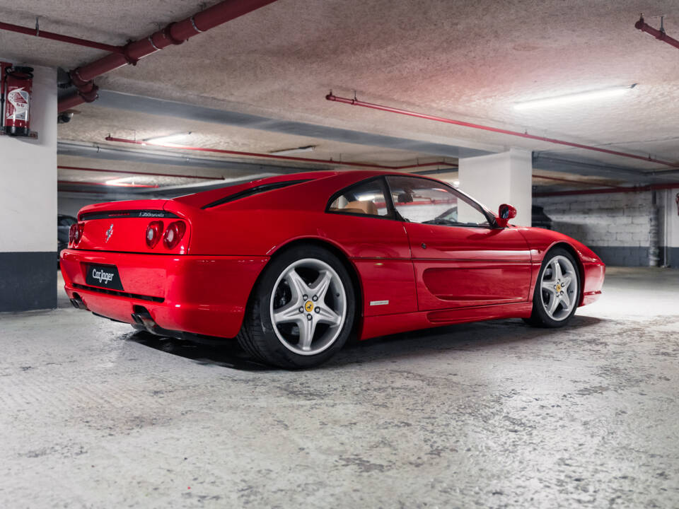 Afbeelding 8/46 van Ferrari F 355 Berlinetta (1997)
