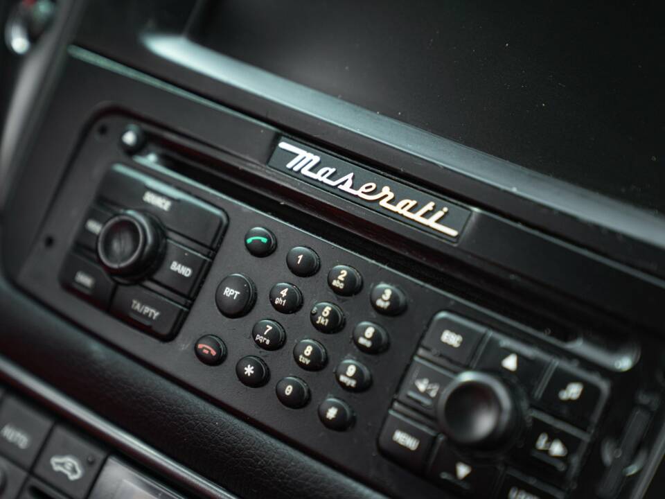 Bild 47/50 von Maserati GranTurismo 4.2 (2008)