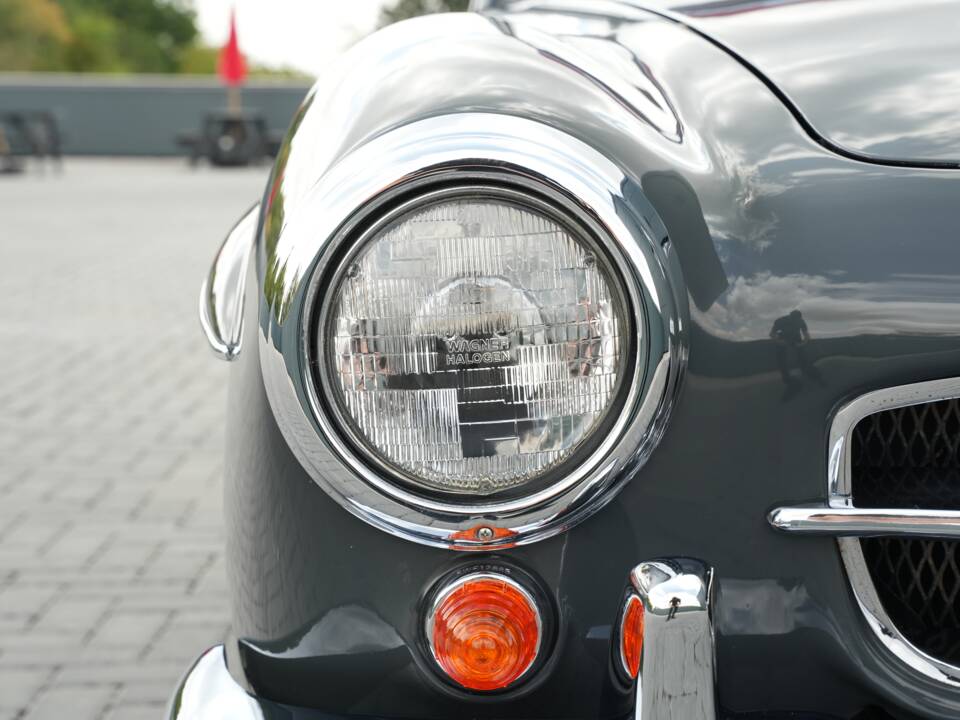 Image 35/50 de Mercedes-Benz 190 SL (1961)