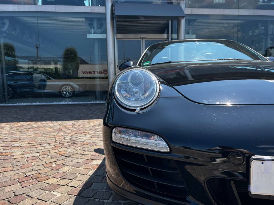 Bild 10/27 von Porsche 911 Carrera 4 GTS (2011)