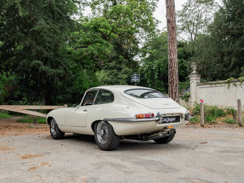 Image 12/50 de Jaguar Type E 3.8 (1963)