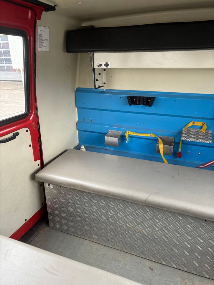 Bild 25/57 von Mercedes-Benz T1 310 (1992)