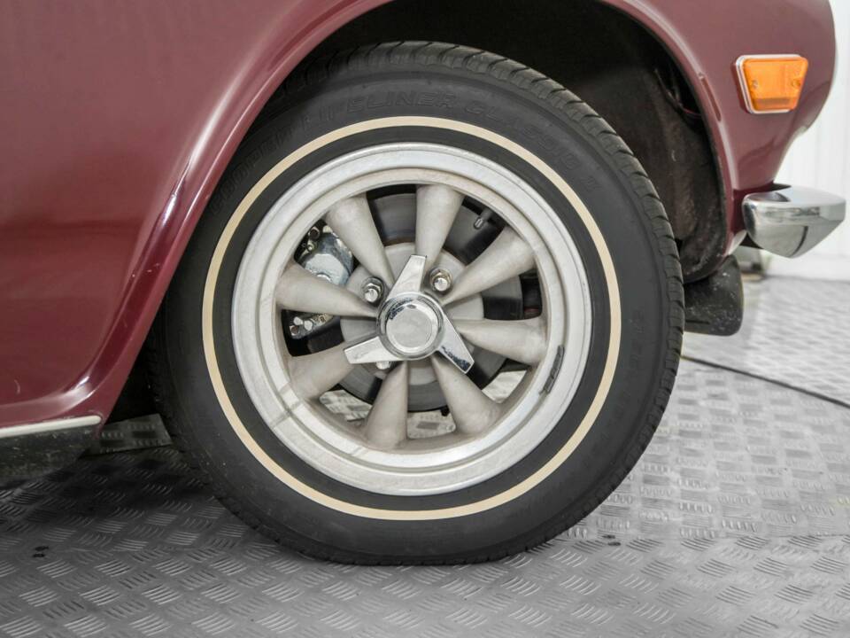 Image 42/50 of Triumph TR 6 PI (1969)