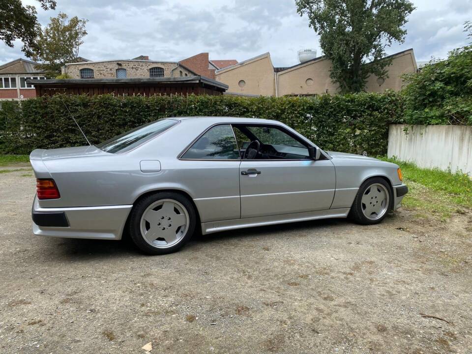 Bild 3/7 von Mercedes-Benz CLK GTR Roadster (2002)