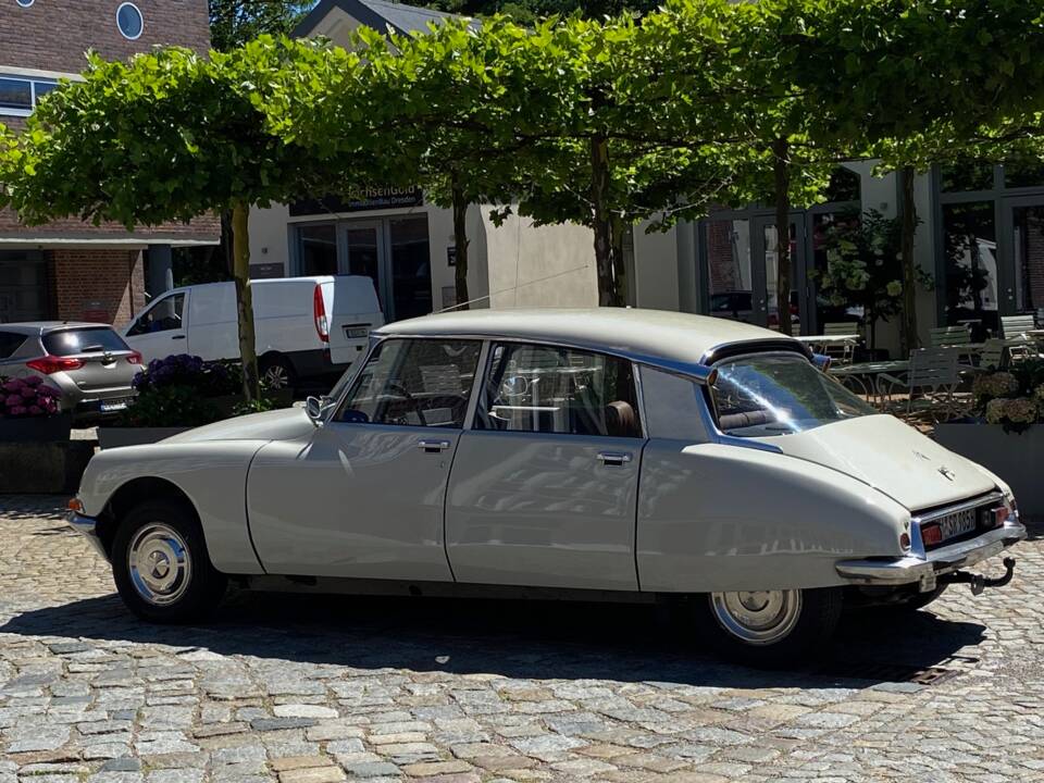 Bild 9/24 von Citroën DS 20 (1972)