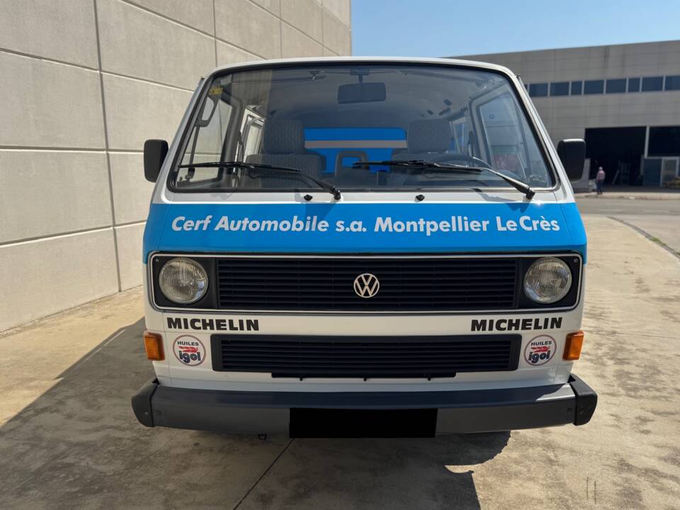 Bild 29/37 von Volkswagen T3 Caravelle 1.9 (1989)