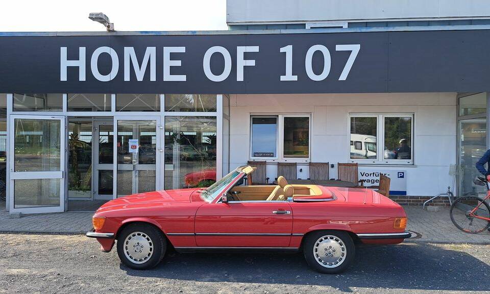 Image 1/12 of Mercedes-Benz 560 SL (1988)