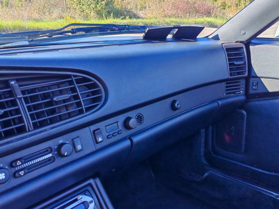 Immagine 42/49 di Porsche 944 S2 (1991)