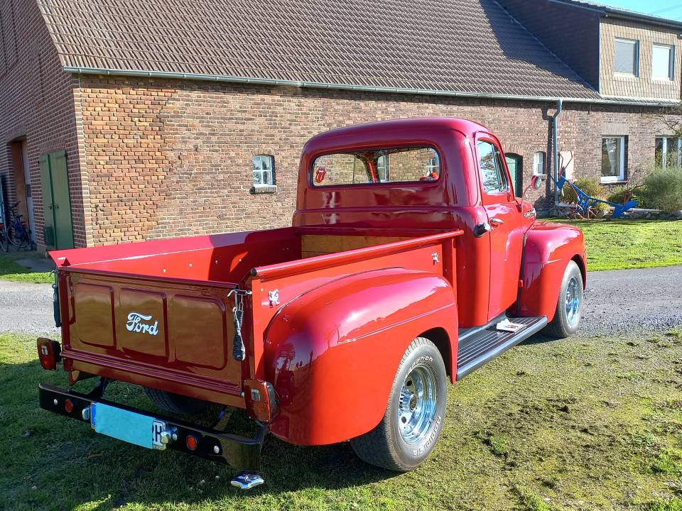 Image 14/16 of Ford F-1 Stepside (1952)