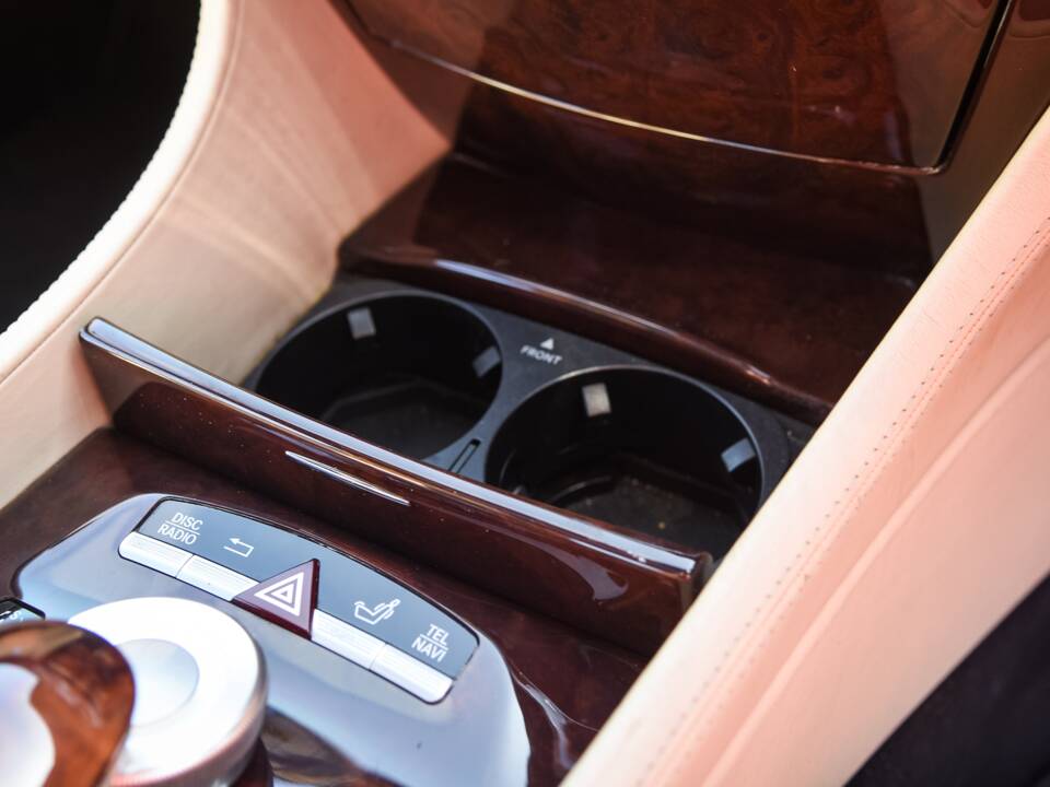 Bild 26/37 von Mercedes-Benz CL 600 (2007)