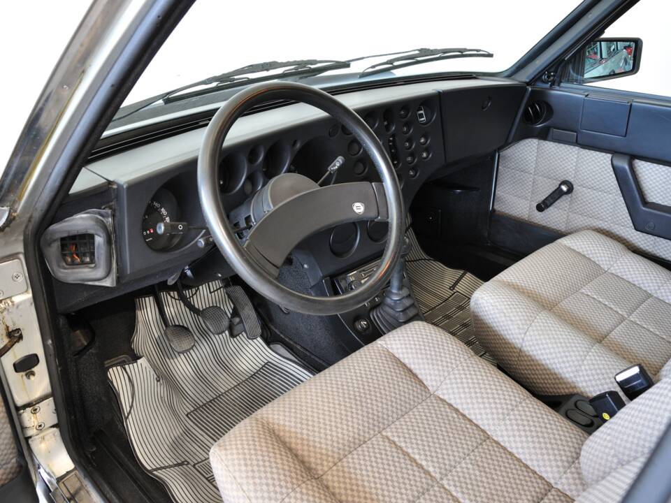 Bild 12/28 von Lancia Beta Trevi 1600 (1984)