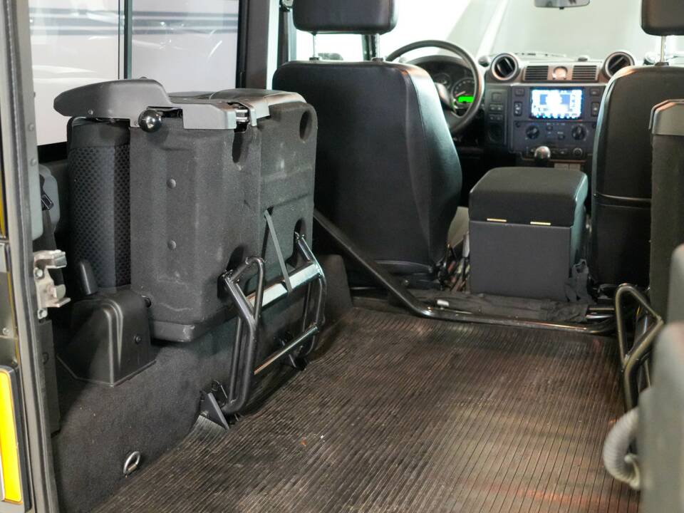 Imagen 33/34 de Land Rover Defender 90 (2012)