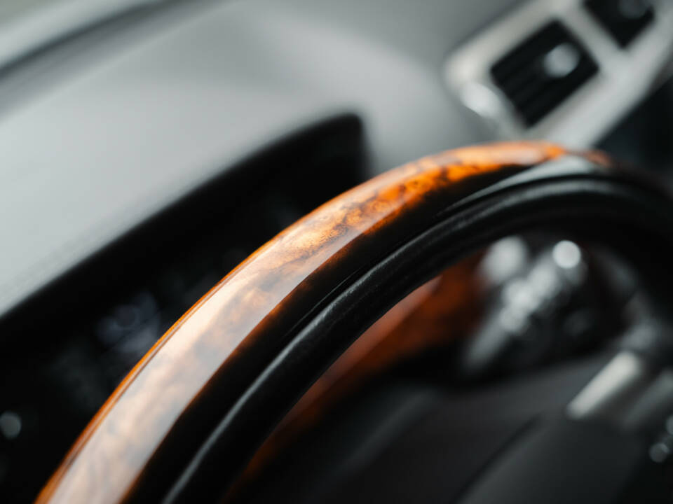 Image 20/33 of Jaguar XKR (2008)