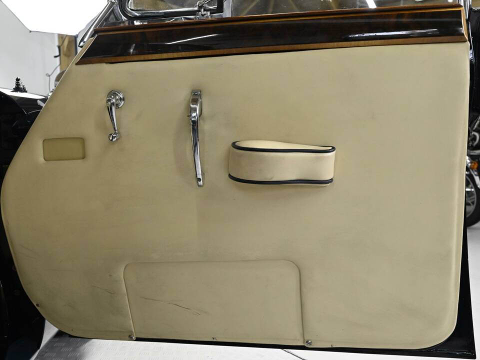 Image 41/50 of Jaguar Mk VIII (1958)