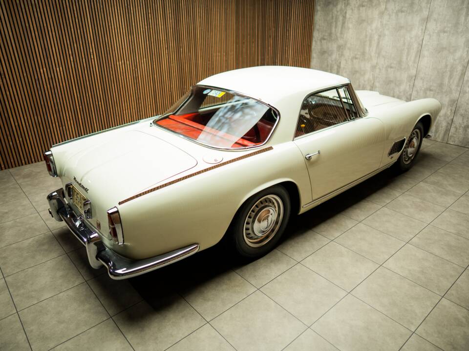 Bild 28/99 von Maserati 3500 GT Touring (1959)