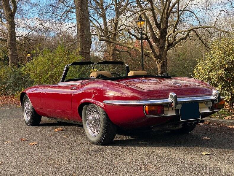 Immagine 33/50 di Jaguar E-Type V12 (1973)