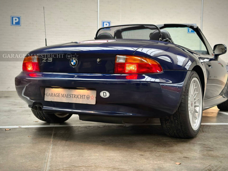 Image 77/99 of BMW Z3 2.8 (1997)