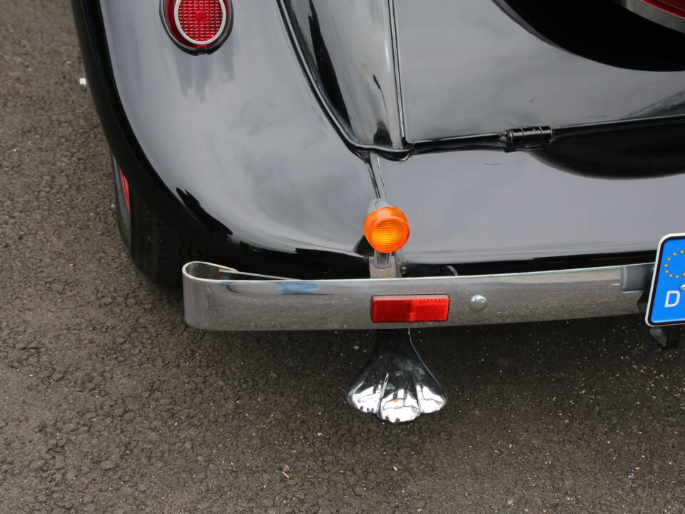 Immagine 14/45 di Citroën Traction Avant 11 BL (1952)
