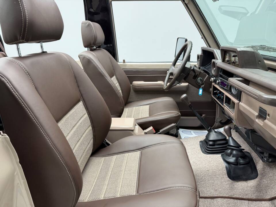 Immagine 15/24 di Toyota Land Cruiser LJ73 (1991)