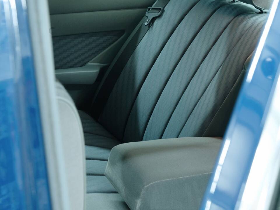 Bild 37/50 von Mercedes-Benz 300 SE (1990)