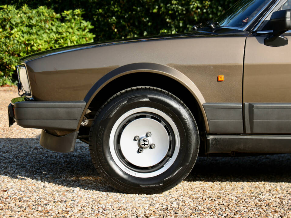 Immagine 24/50 di Alfa Romeo Alfetta 2.0 (1984)
