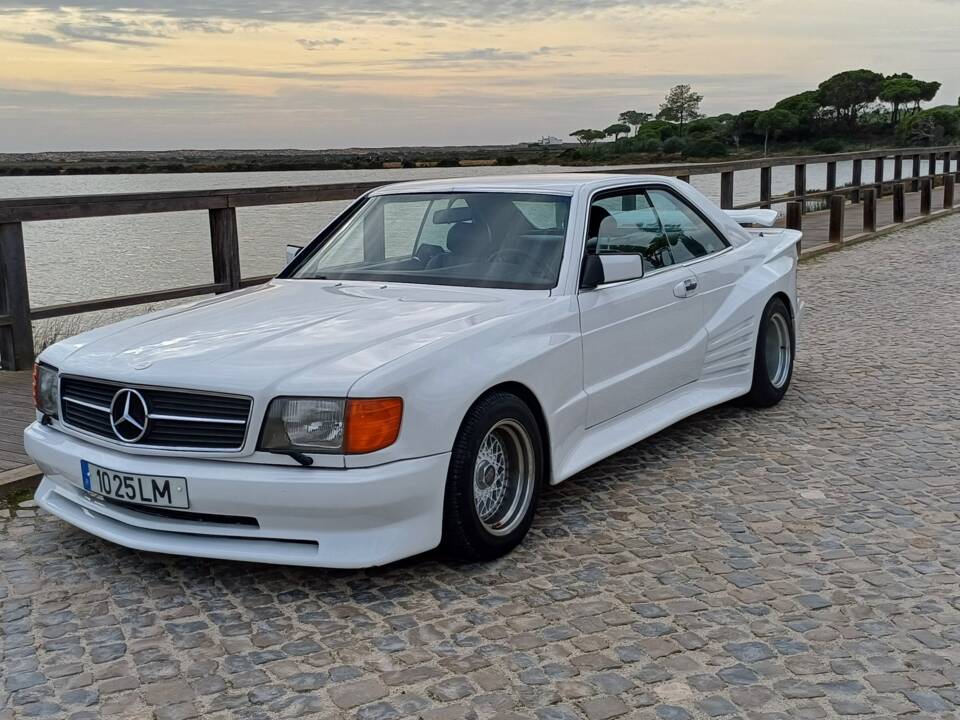Image 46/65 of Mercedes-Benz 380 SEC (1985)