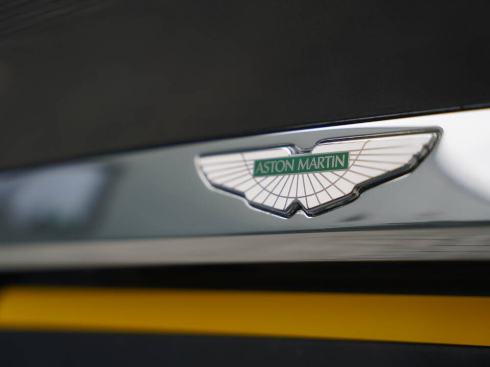 Image 41/50 of Aston Martin V12 Vanquish S (2007)