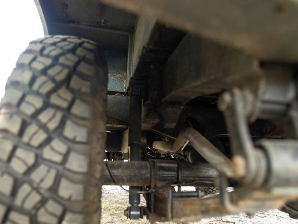 Bild 29/50 von Land Rover 88 (1980)