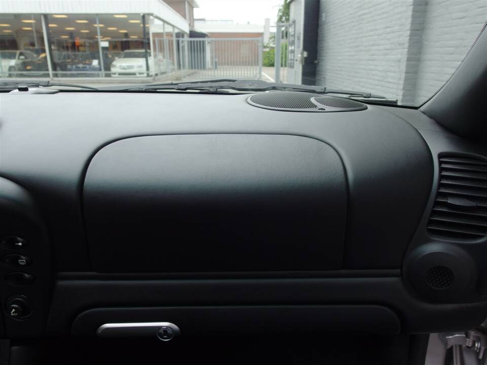 Bild 63/100 von Porsche 911 Carrera 4S (2002)