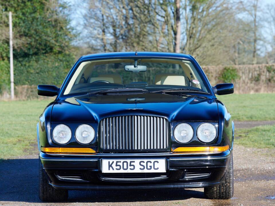 Image 30/50 of Bentley Continental R (1993)