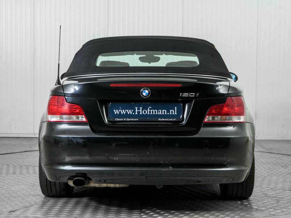 Immagine 13/19 di BMW 120i (2008)