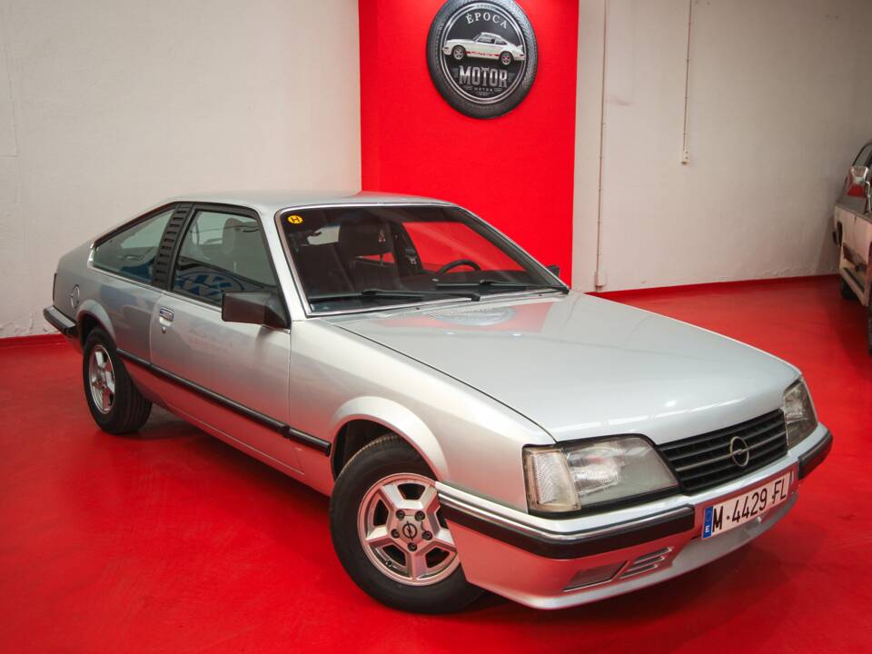 Bild 1/13 von Opel Monza 3,0 E (1983)