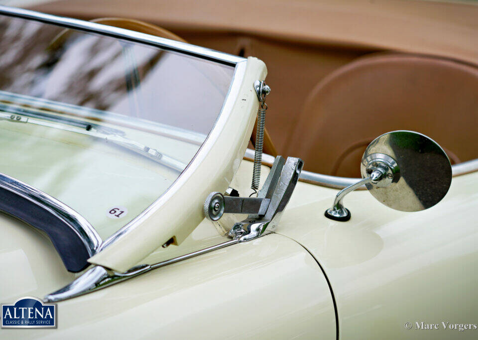 Image 33/50 of Austin-Healey 100&#x2F;4 (BN1) (1955)