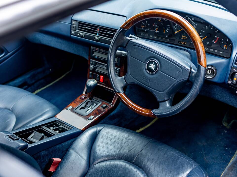 Afbeelding 4/17 van Mercedes-Benz SL 500 (1998)