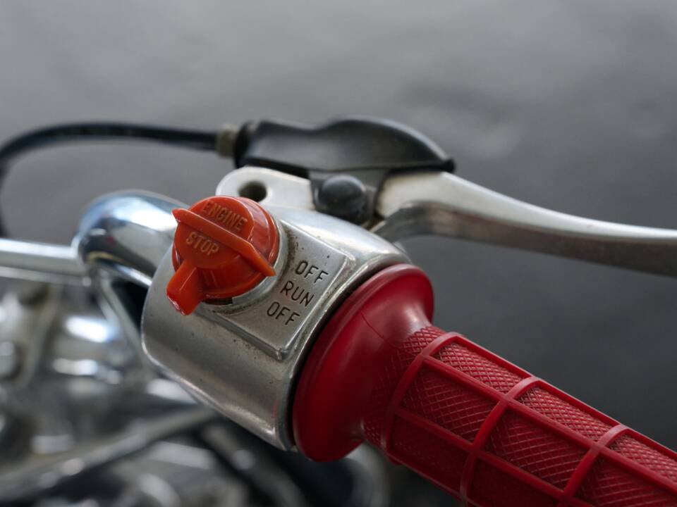Immagine 14/30 di Honda Z 50 Monkey (1986)