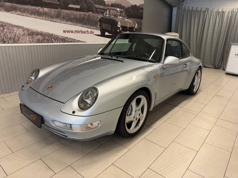 Imagen 3/19 de Porsche 911 Carrera 4 (1995)