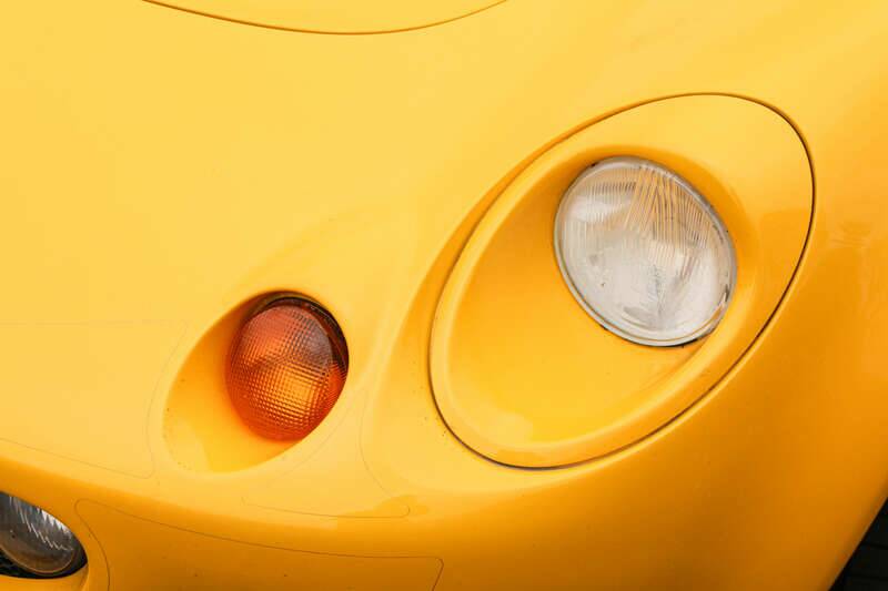 Image 29/50 of Lotus Elise 111 (1998)