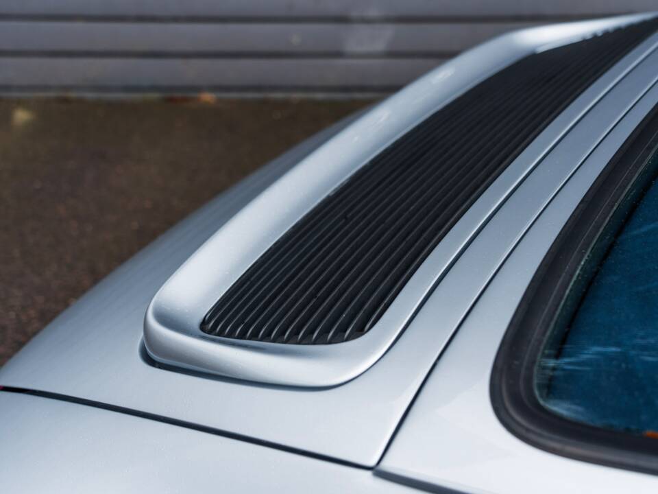 Afbeelding 50/61 van Porsche 911 Carrera 4 (1990)