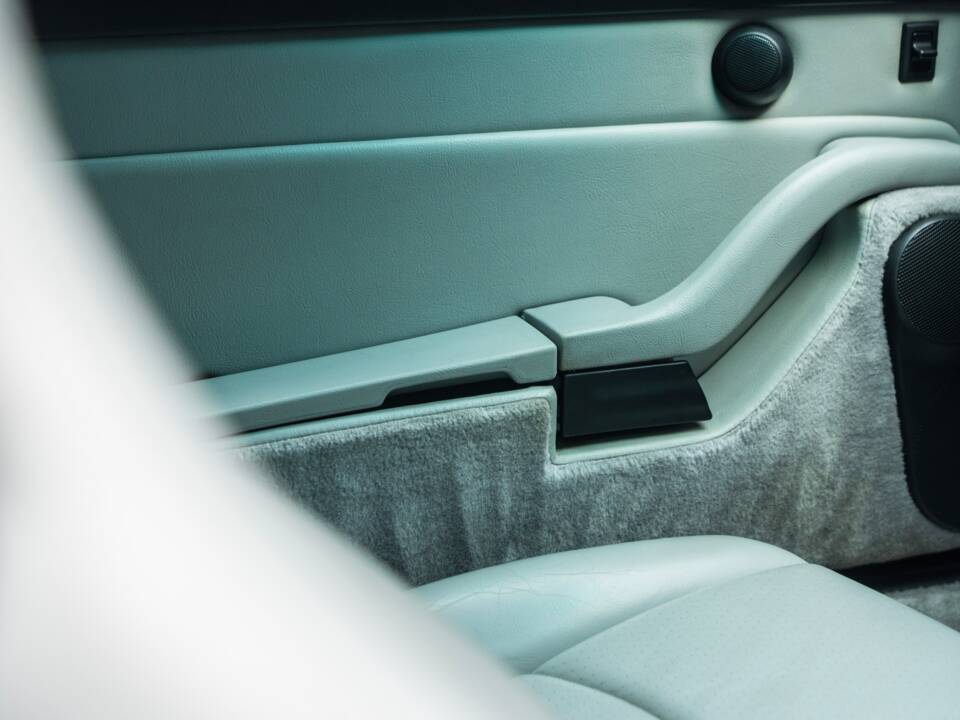 Image 53/68 of Porsche 911 Carrera (1997)